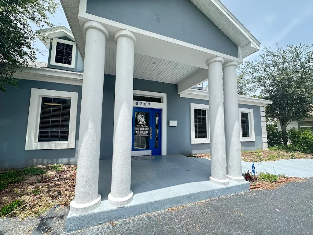 Skinique Spa — Spa in New Port Richey